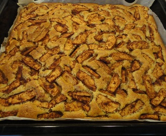 Äppelkaka med kanel, kardemumma, citron & ingefära