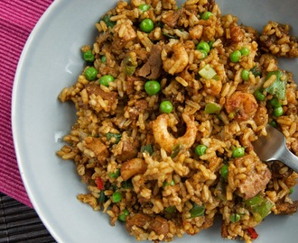 Fried rice with leftover pork and prawns