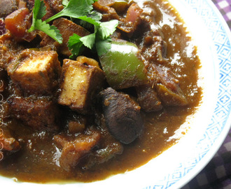 Mushroom and Paneer in Tamarind Curry