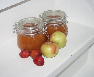 Äpple-och plommonmos – en spännande och god variant på hemkokt mos!