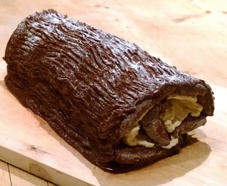 Chocolate yule log
