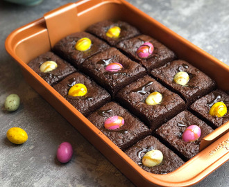 Nate’s Sticky Toffee Pudding Easter Cakes