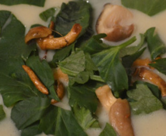 Knolselderij soep met paddenstoelen