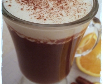 Rozgrzewająca czekolada z pomarańczą, imbirem i cynamonem, czyli w świątecznym aromacie