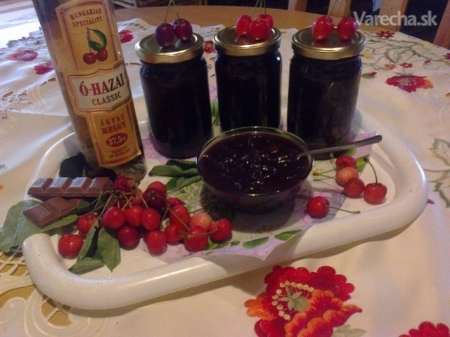 Čerešňový džem s čokoládou a višňovicou (fotorecept)