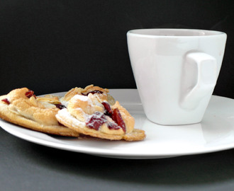 Kruche ciasteczka z żurawiną / Shortbread cookies with cranberries
