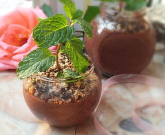 Eggless Chocolate Mousse Mint Pots