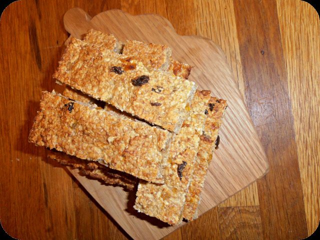 My Low Sugar ‘Pack a Punch’ Toddler Flapjack Bars