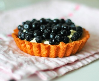 tartaletky s vanilkovým krémom a čučoriedkami / tartlets with vanilla cream and blueberries