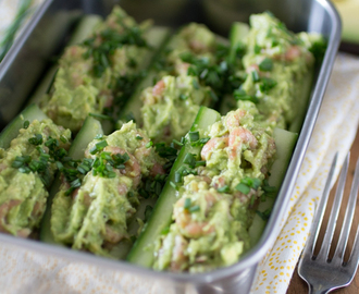 Paleo Lunch – Komkommerbootjes met garnalen