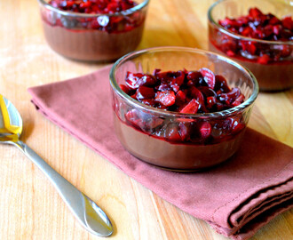 Quick Chocolate Pudding with Black Cherries