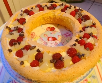 Gâteau d'anniversaire poire-chocolat-crème pâtissière