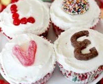Love Letter Skinny Vanilla Cupcakes