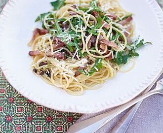 Spaghetti med tryffel, panchetta och rucola
