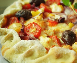 Viikon resepti | Pizzaa kreikka mielessä
