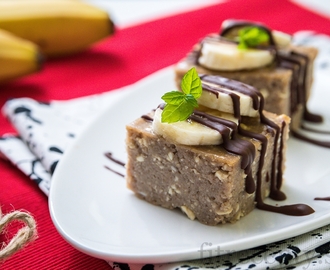 Tvarohovo-gaštanový koláč s banánom a čokoládou