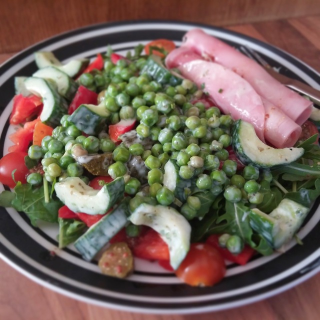 Slimming World Recipe:- Ham Roll Up Salad