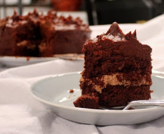 Nigellas Devil's food cake - Paholaisen kakku