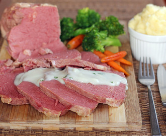 Corned Beef with White Onion Sauce