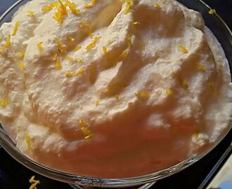 Mousse de nata con limón