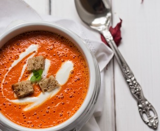 Rote Paprikacremesuppe/ Red pepper cream soup