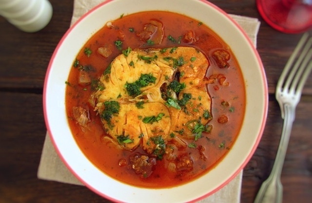 Hake in tomato sauce with chorizo | Food From Portugal