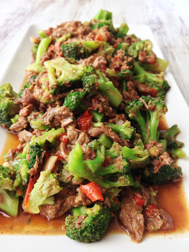 Healthified Crock Pot Beef & Broccoli