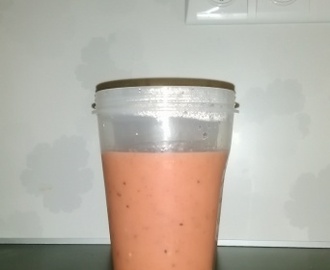 Kivi-jahoda pomarančové smoothie (fotorecept)