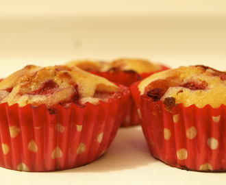 Aardbeien- witte chocolade muffins