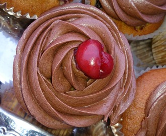 Lúdláb cupcake - 1. szülinapi sütinek álcázva