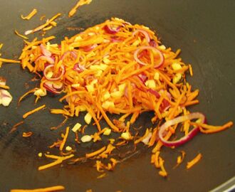 Pražené ďumbierovo – mrkvové kura v pomarančovej šťave