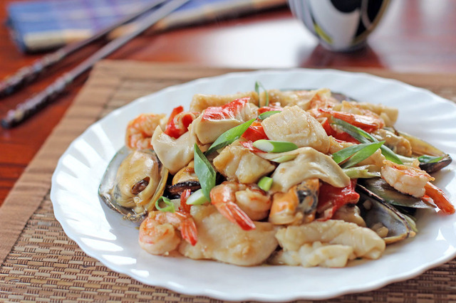 Mixed Seafood in Oyster Sauce