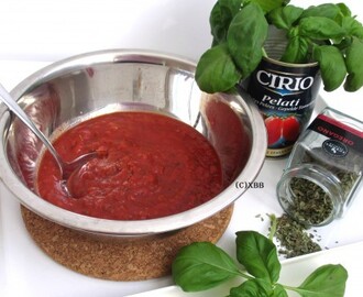 Italiaanse tomatensaus maken