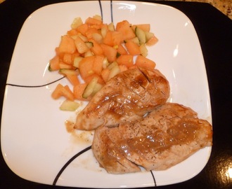 Grilled chicken with cucumber/melon relish and peanut sauce