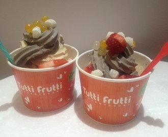 Tutti Frutti Frozen Yogurt - Grand Opening