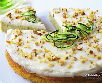 Zucchini cake / Cukinová torta / Gâteau aux courgettes