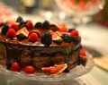 Kirsikkainen suklaakakku