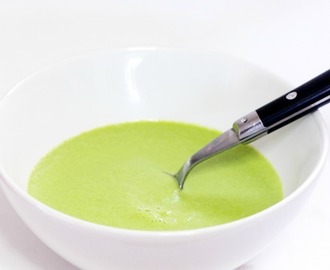 Quick Courgette & Blue Cheese Soup | Made in a Power Blender