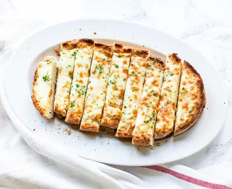 Easy cheesy garlic bread