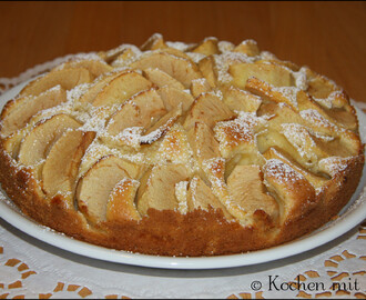 Versunkener Apfelkuchen/ Sunken apple cake