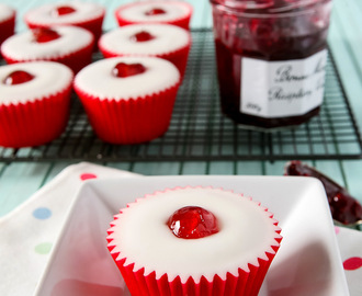Cherry Bakewell Cupcakes / OXO Giveaway