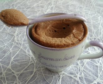 mug cake diététique hyperprotéiné chocolat noisette à seulement 125 kcal (sans sucre et sans beurre)