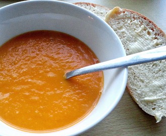 Delicious roasted vegetable soup