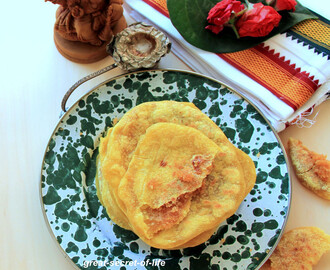 Thengai Poli - Sweet Poli - Coconut Poli - South Indian Poli Recipe with Coconut (Obbuttu - Bobbattu) - Dessert recipe - Sweets Recipe - naivedyam recipes - Pooja Recipe - Festivals Recipe -