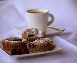 Frühstücks Muffins mit Waldbeeren - Gesund in den Tag