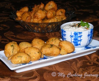 Thavala Vadai with Thengai Chutney (Deep fried Lentil dumplings with Coconut Chutney) BM # 30