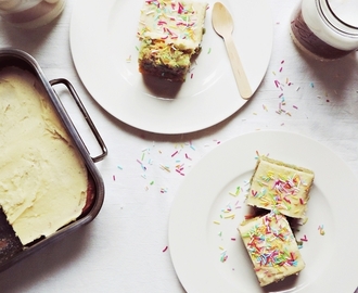 [FOOD] Funfetti Cake - bunter Streuselkuchen