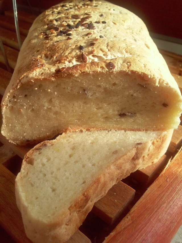 Gluténmentes burgonyás kenyér