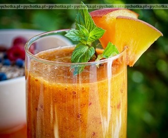 Koktajl z mango i soku pomarańczowego