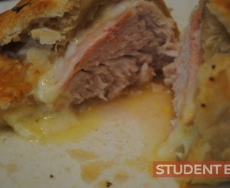 Chicken en croute recipe for students with ham and Cheddar cheese
